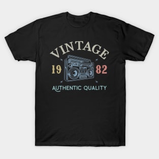 38 Years Old 1982 Vintage 38th Birthday Anniversary Gift T-Shirt